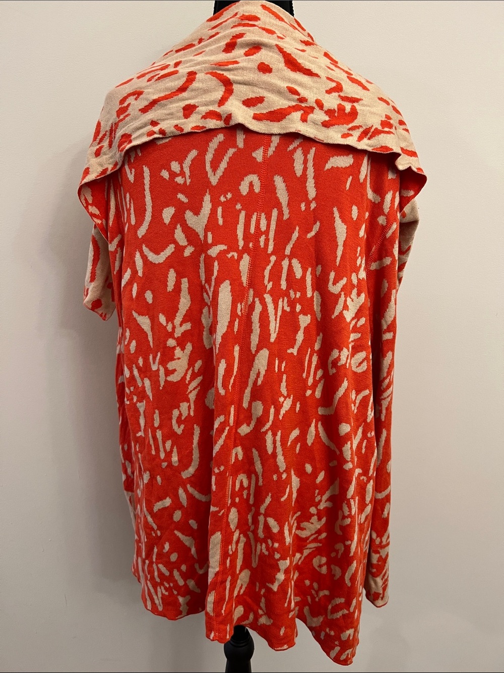 Neiman Marcus Orange and Cream Knit Sweater Cardigan and Knit Tank - Picture 3 of 7